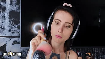 Thumbnail do vídeo: German Sissy ASMR - Lou Nesbit & Lia Louise