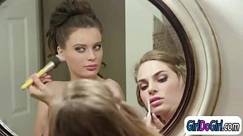 Thumbnail do vídeo: Lana Rhoades & Sydney Cole - Explicit Oral & Anal Action