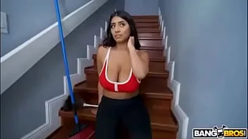 Thumbnail do vídeo: Mujer latina de servicio en excitación total