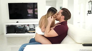 Thumbnail do vídeo: Nerdy 18 anos Lulu Chu Creampied by Monster Cock