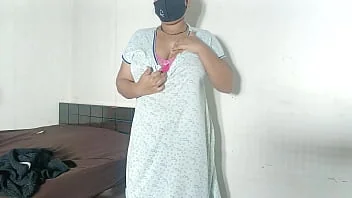 Thumbnail do vídeo: Innocent Niharika's Alluring Temptation